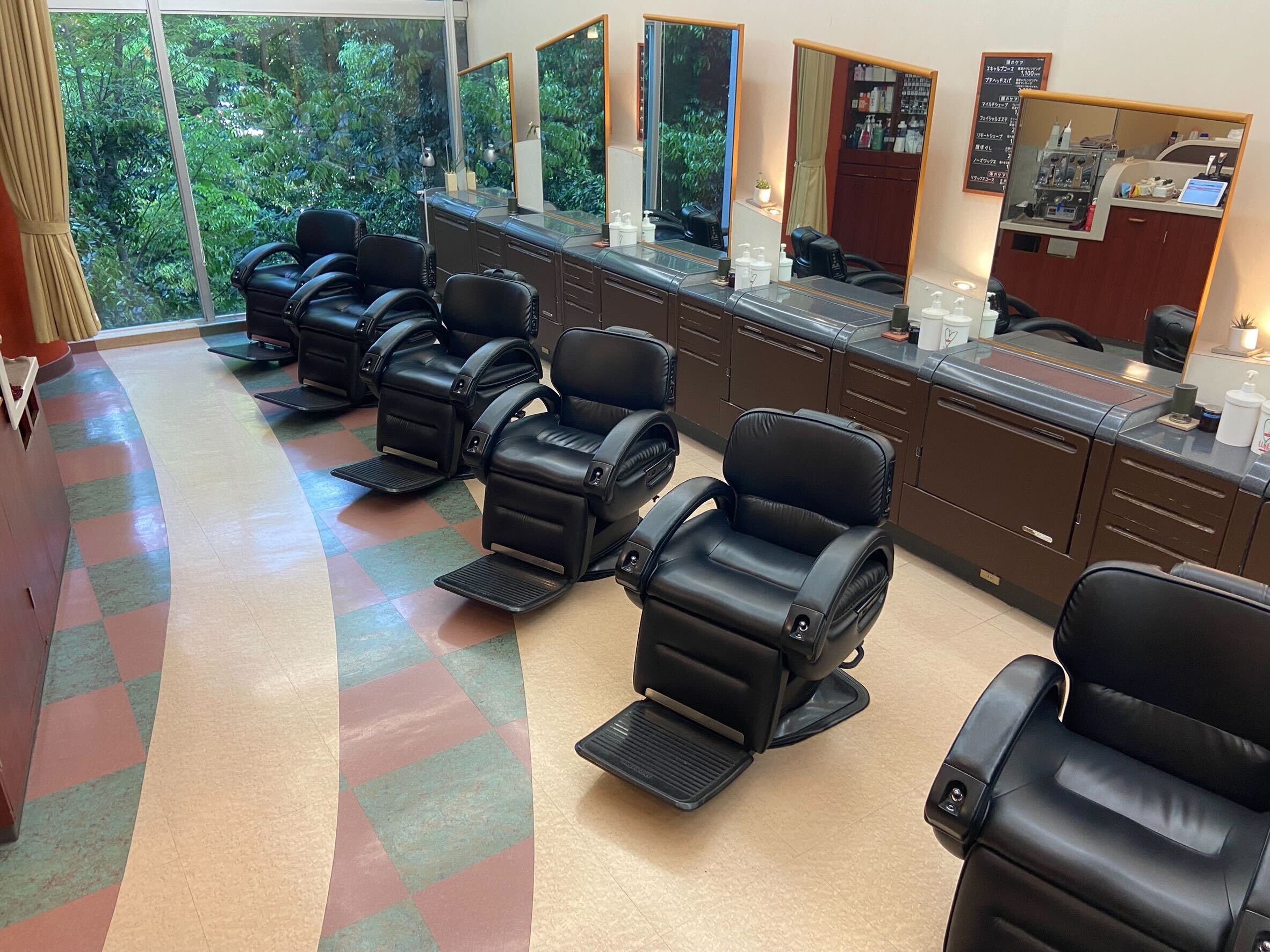 理容室ヘアーランド・アポロ相模原店