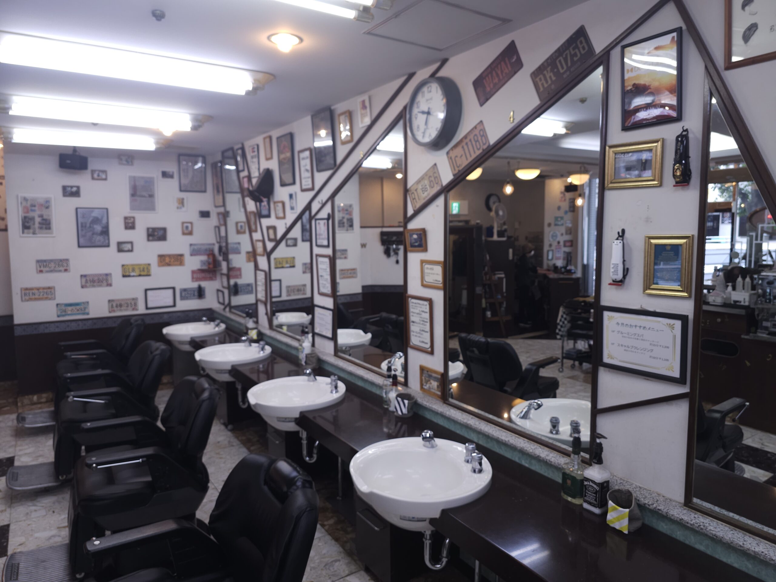 理容室 ヘアータウンアポロ 桜ヶ丘店